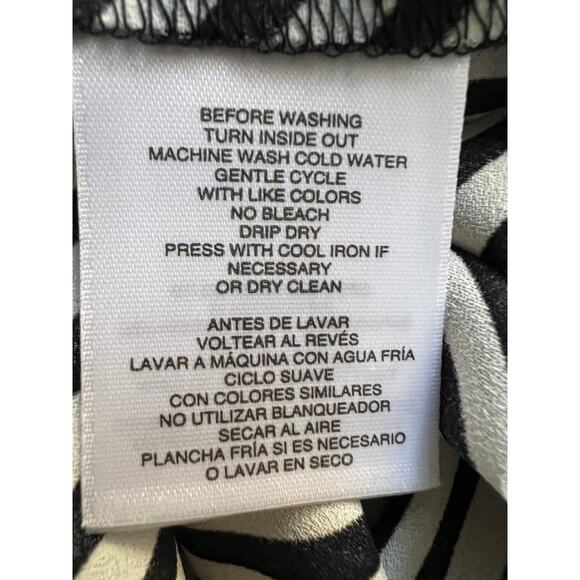 ANNE KLEIN TOP WOMENS XLARGE PRINTED SLIT-CUFF BUTTON-UP BLOUSE BLACK WHITE NEW - Picture 12 of 14